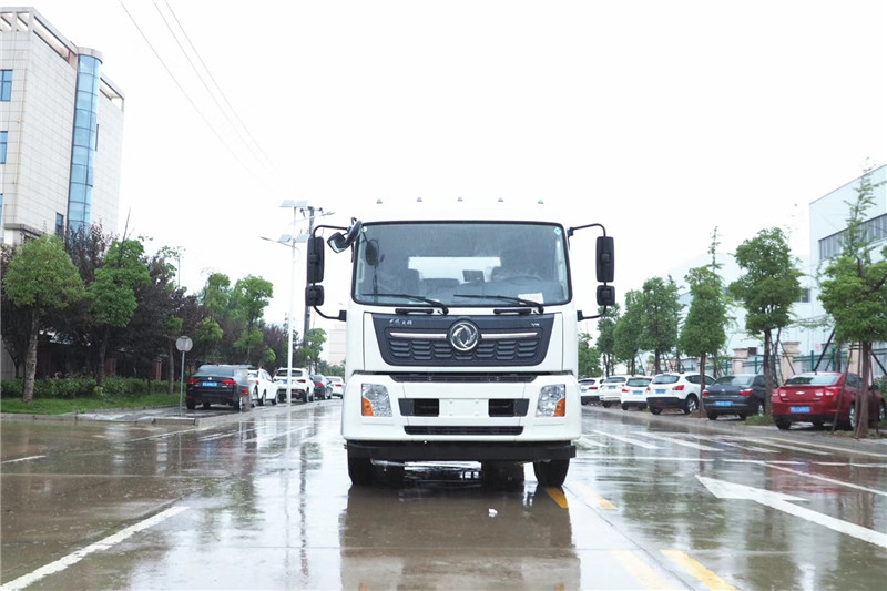 東風(fēng)天龍后八輪20噸噴霧車，國六綠化噴灑車